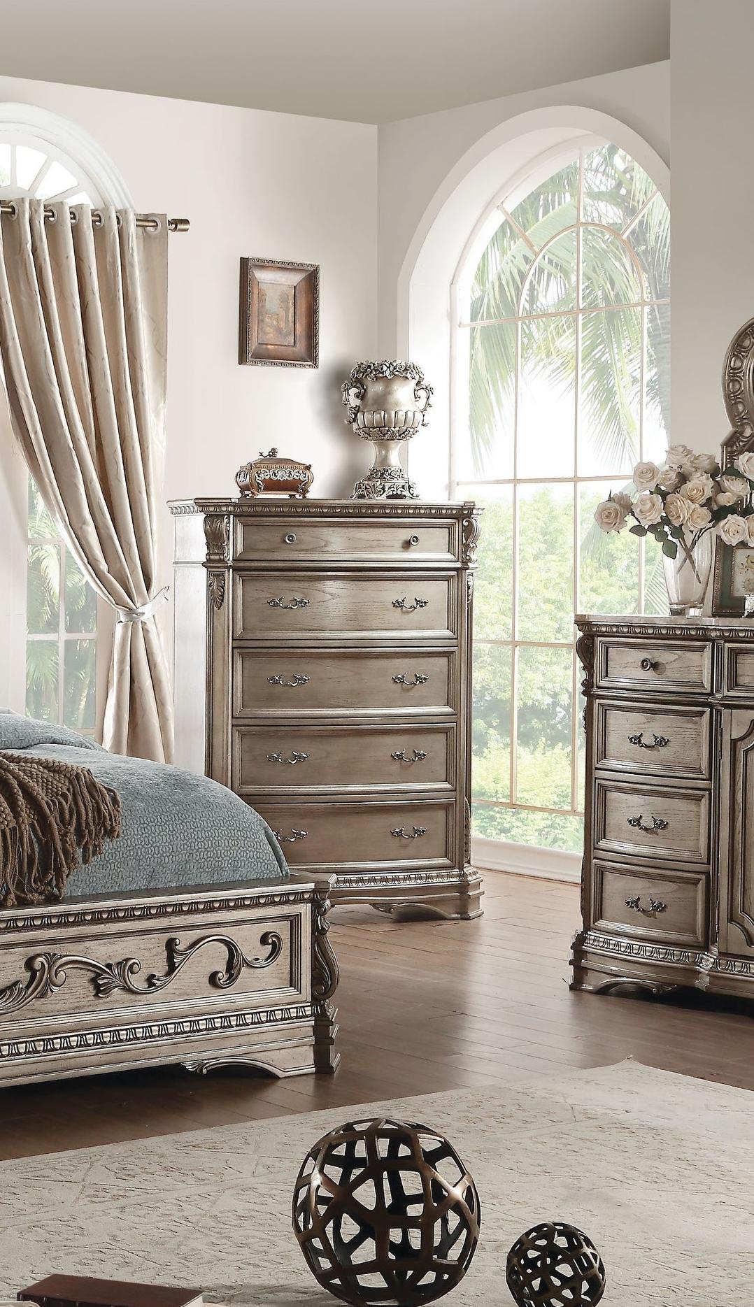 Classic, Traditional Bachelor Chest Northville Northville-26939 in Antique, Champagne 