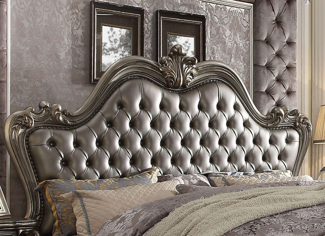 

    
Acme Furniture Versailles II-26840Q Panel Bed Platinum/Antique/Silver Versailles II-26840Q
