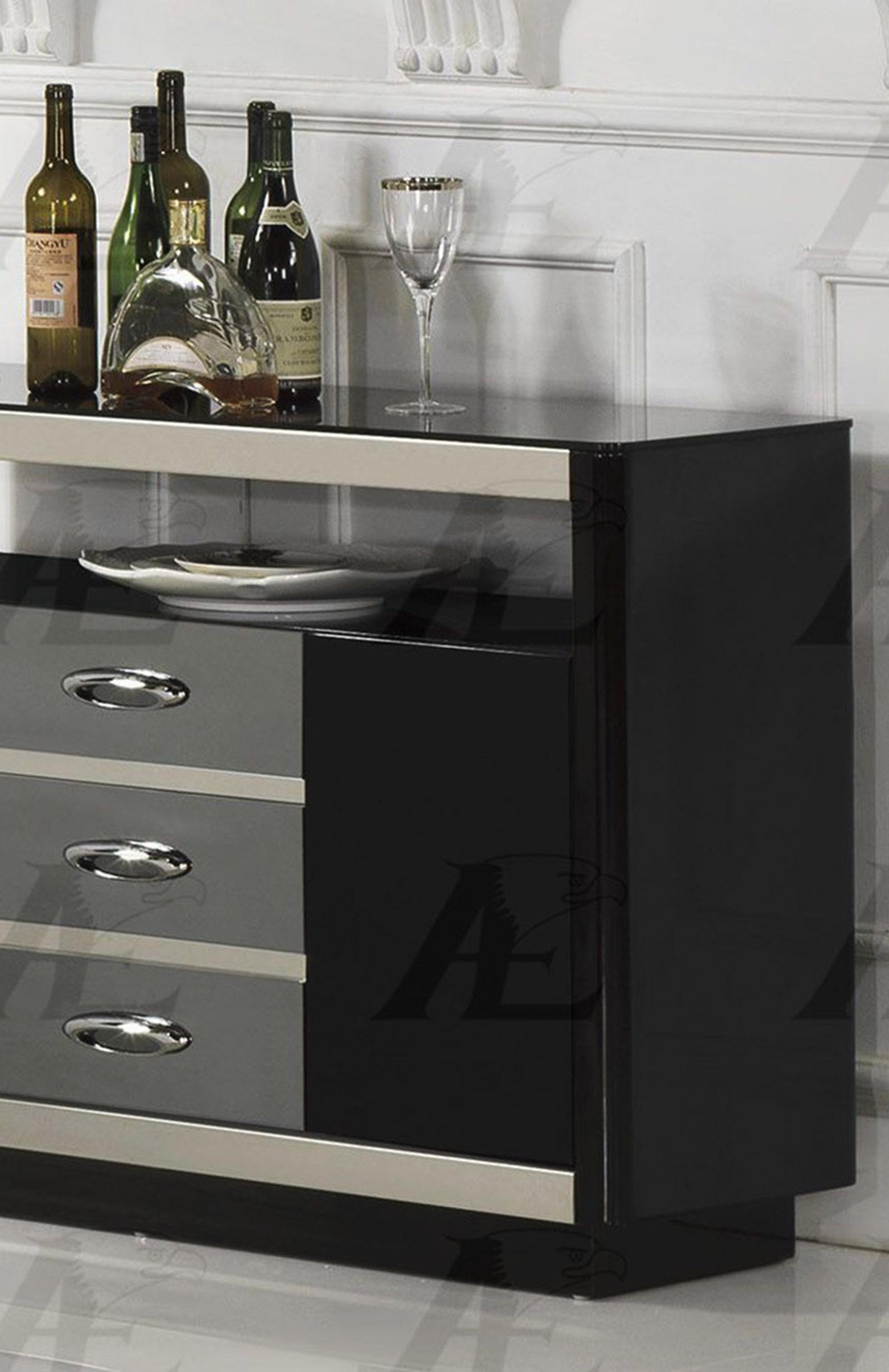 

    
American Eagle Furniture DD-C501-B Black Tempered Glass Top Buffet
