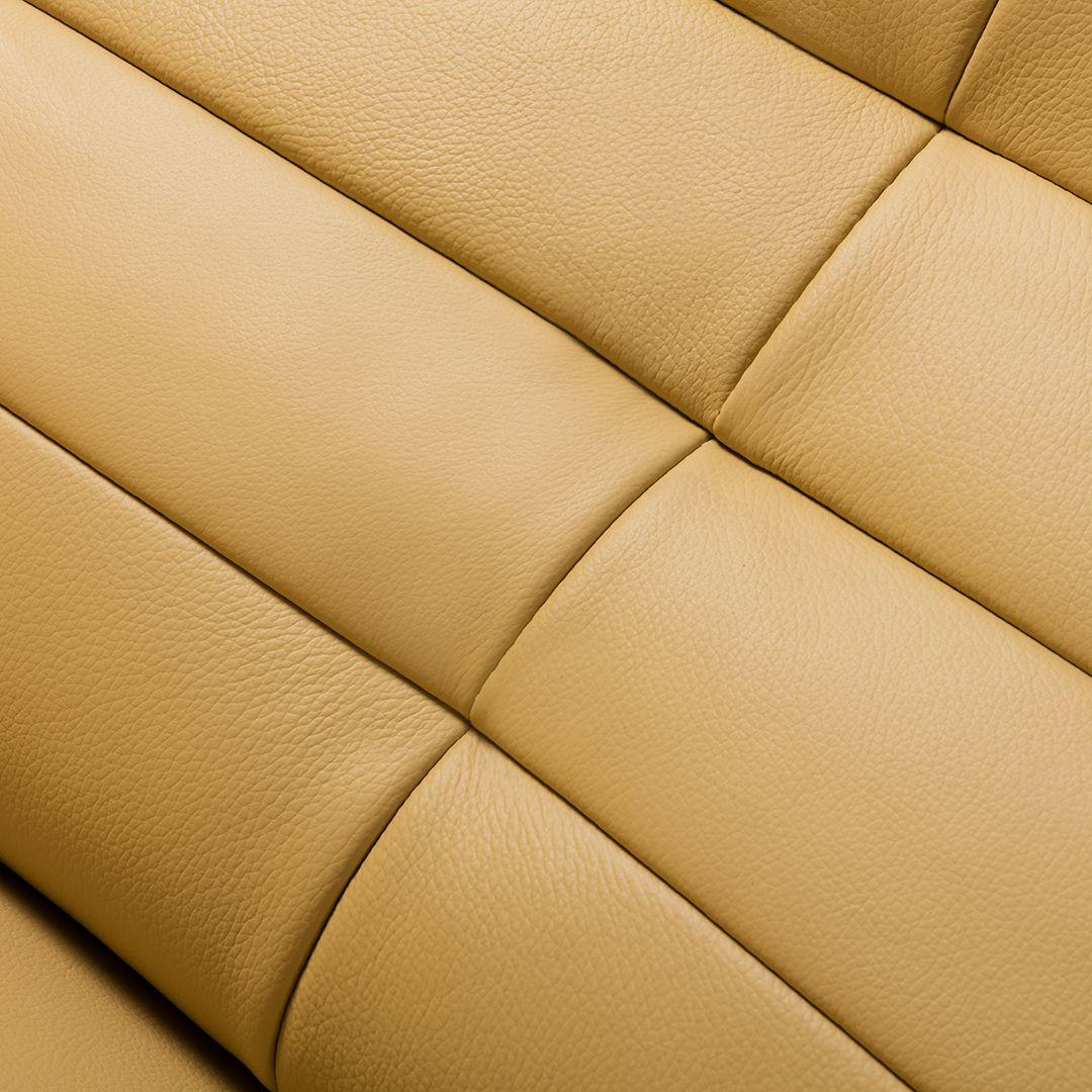 

        
American Eagle Furniture EK-L070-YO Sectional Sofa Yellow Italian Leather 00656237667624
