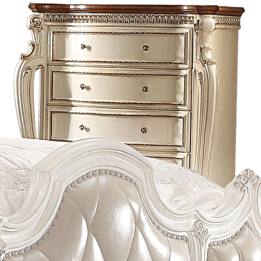 

    
Picardy-26906 Acme Furniture Bachelor Chest
