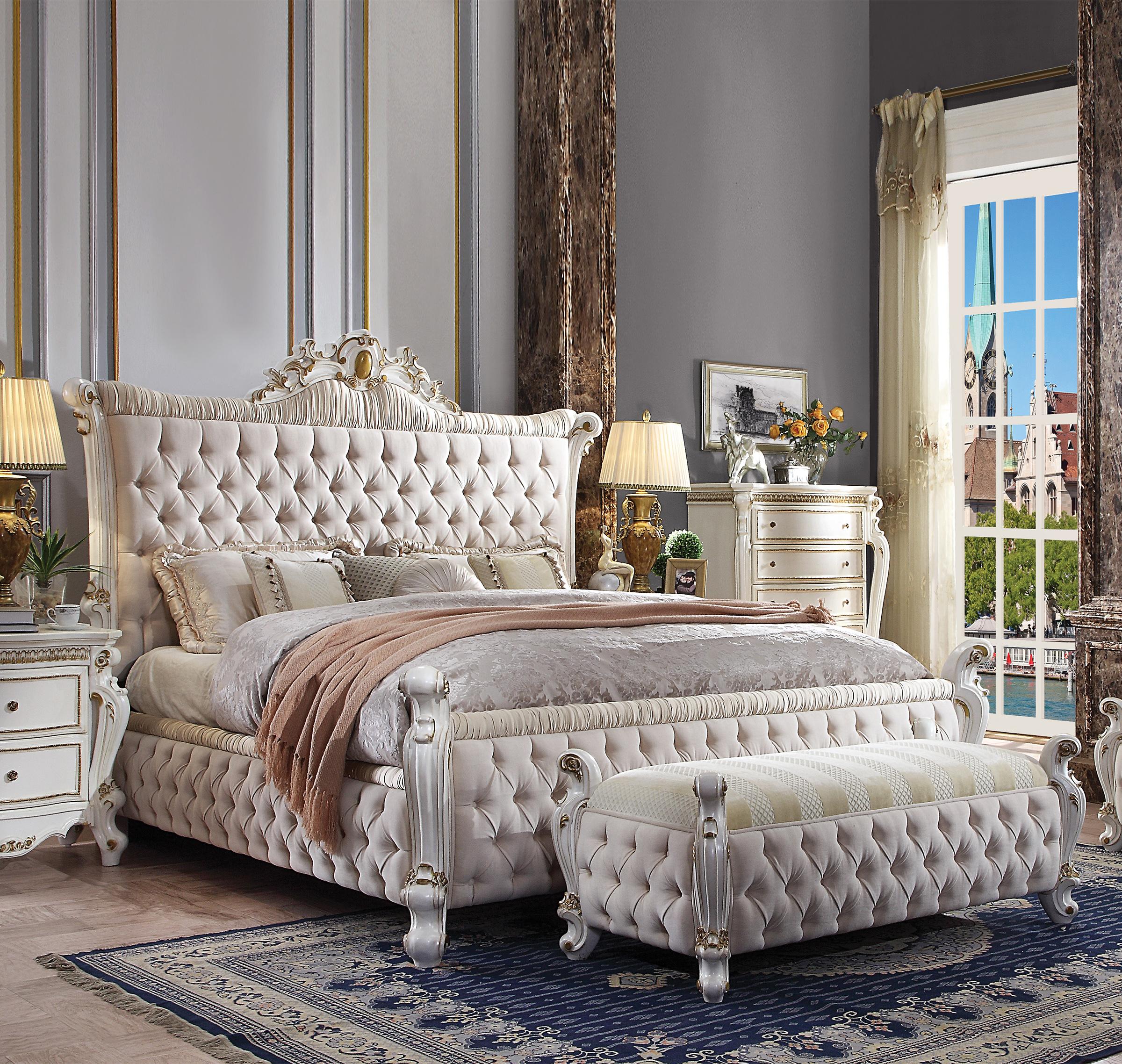 

    
Antique Pearl Fabric Tufted Queen Bedroom Set 5Pcs Picardy 27880Q Acme Classic
