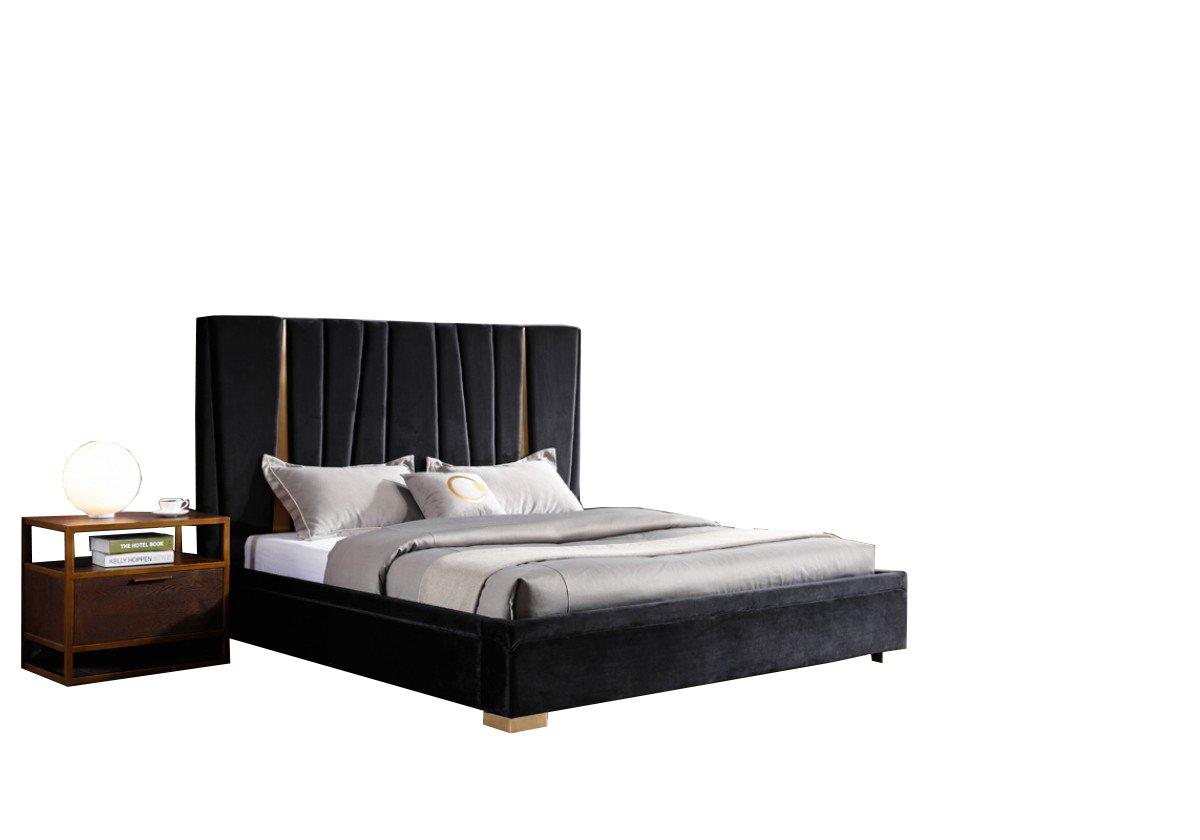 

    
Black Velvet & Brass King Bed VIG Modrest Evonda Modern Contemporary
