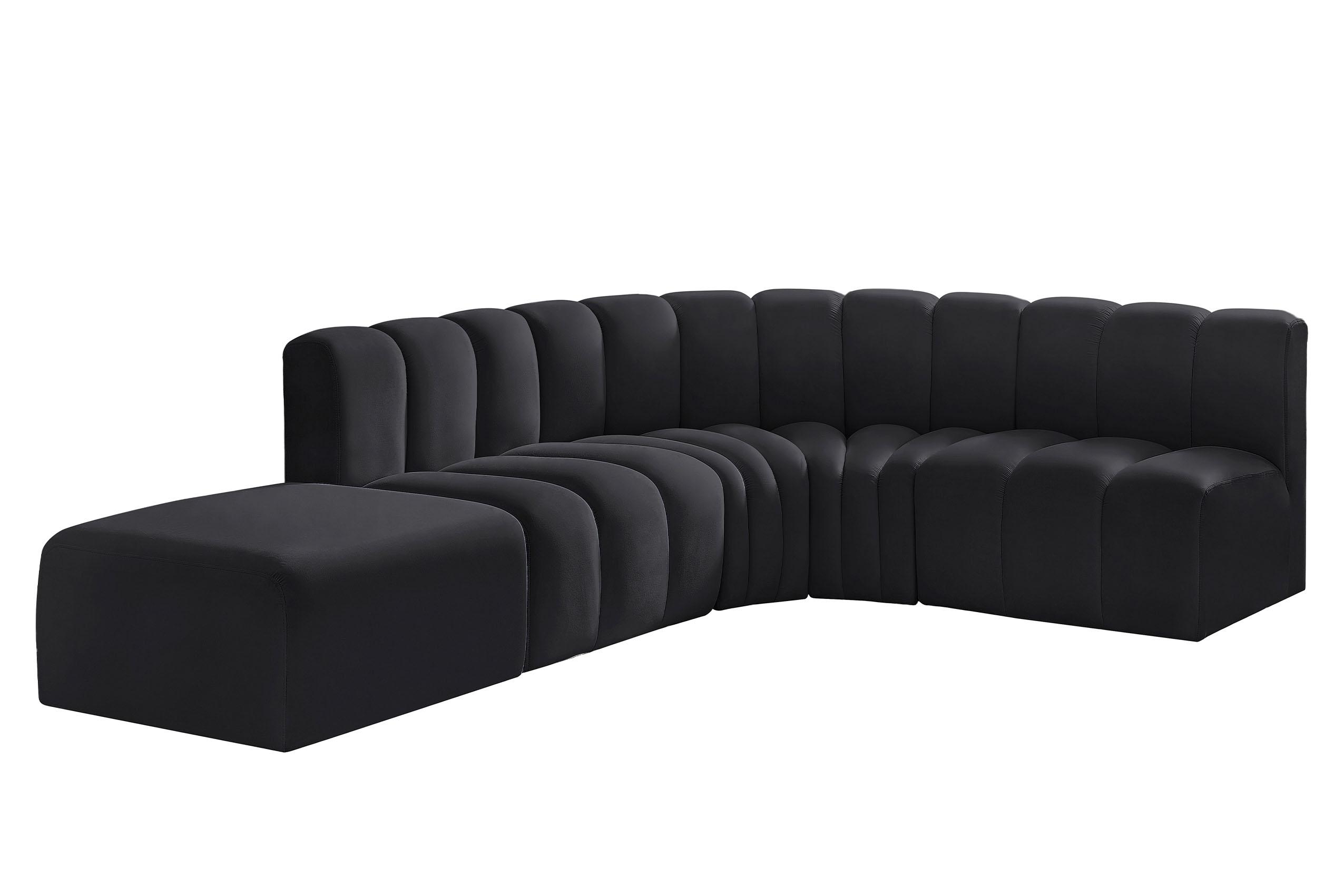 

        
Meridian Furniture ARC 103Black-S5C Modular Sectional Sofa Black Velvet 094308298825
