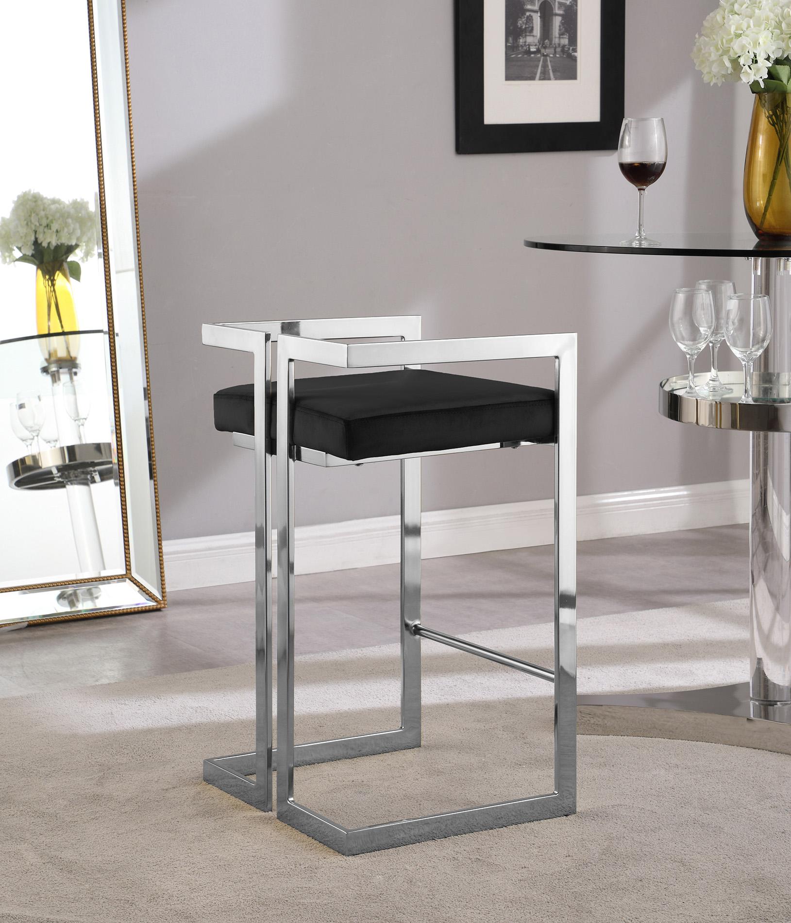 

    
Meridian Furniture EZRA 909Black Counter Stool Set Chrome/Black 909Black-C-Set-2
