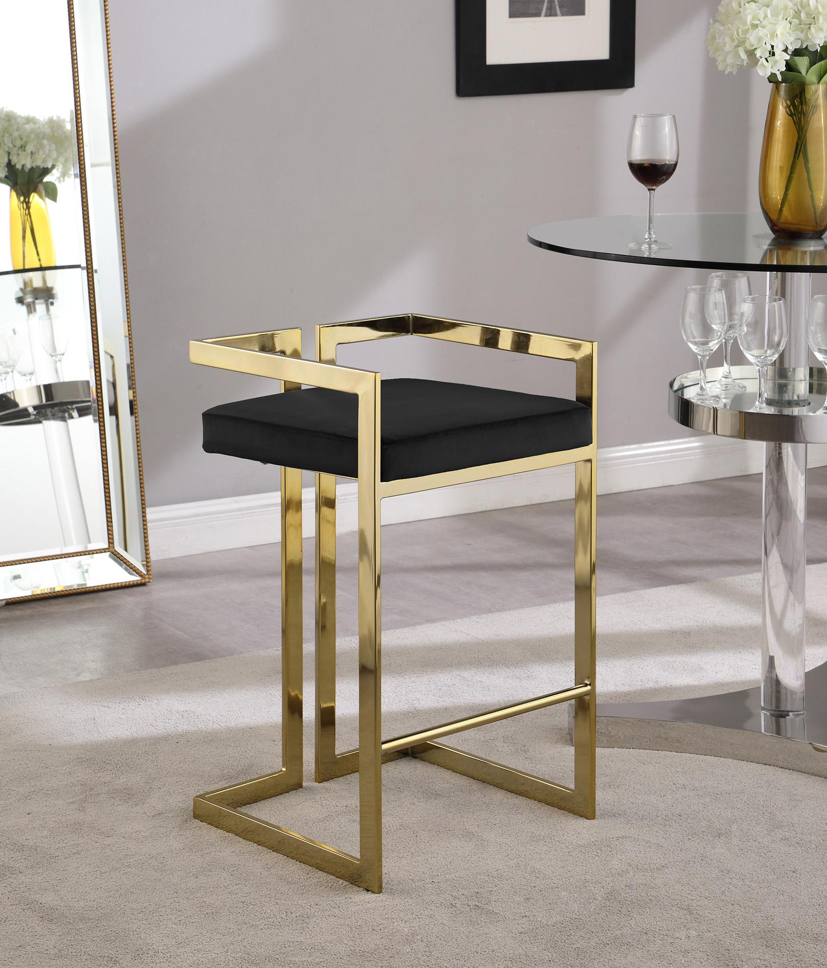 

    
Meridian Furniture EZRA 912Black Counter Stool Set Gold/Black 912Black-C-Set-2
