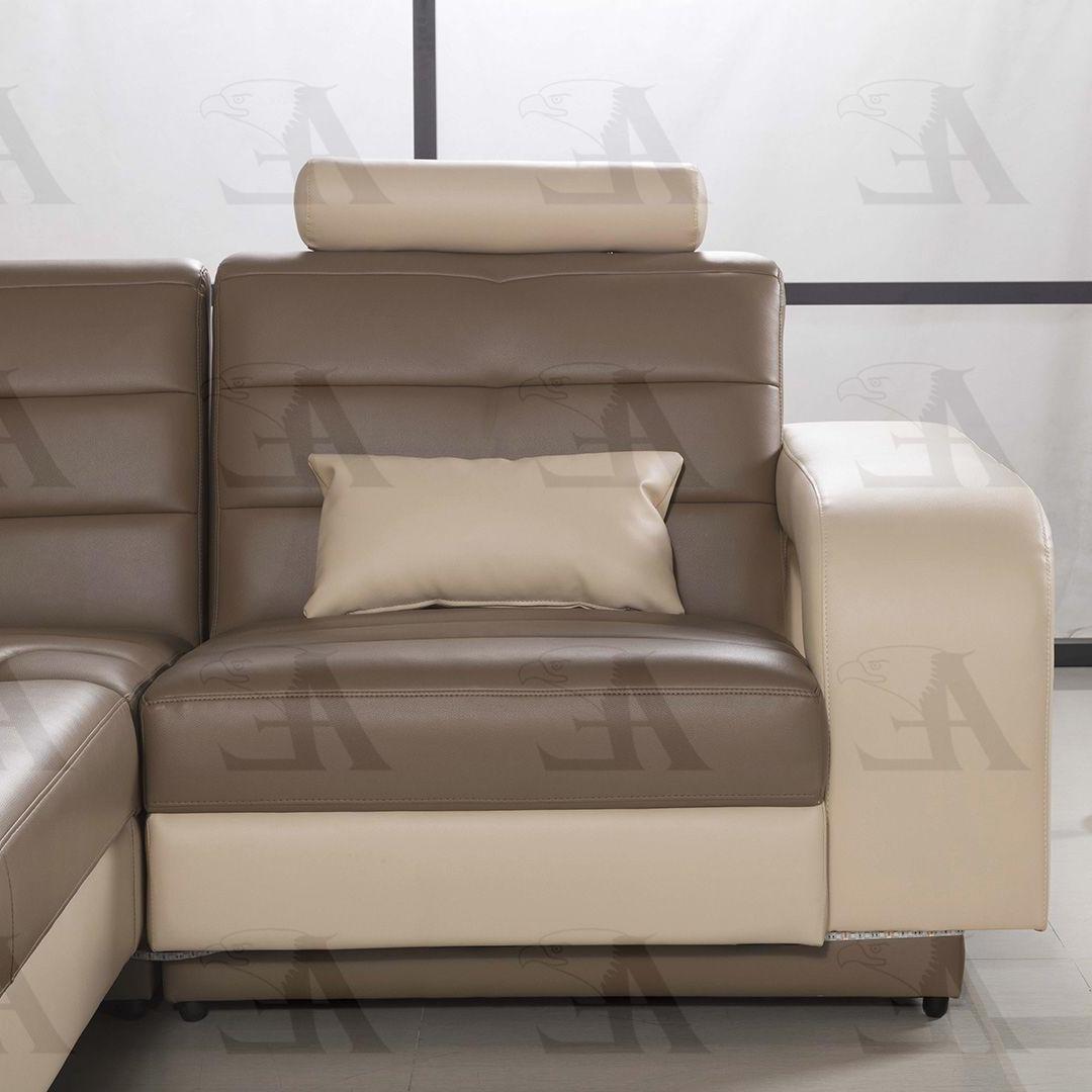 

    
AE-LD800R-CA.CRM American Eagle Furniture Sectional Sofa
