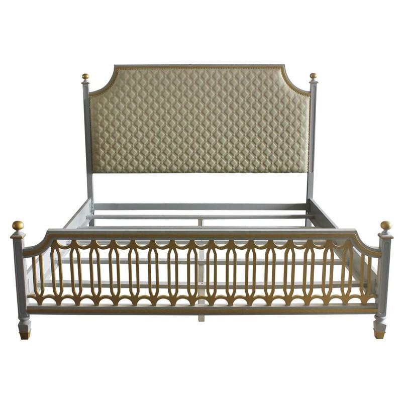 Classic Queen Bed House Marchese 28890Q in Gray PU