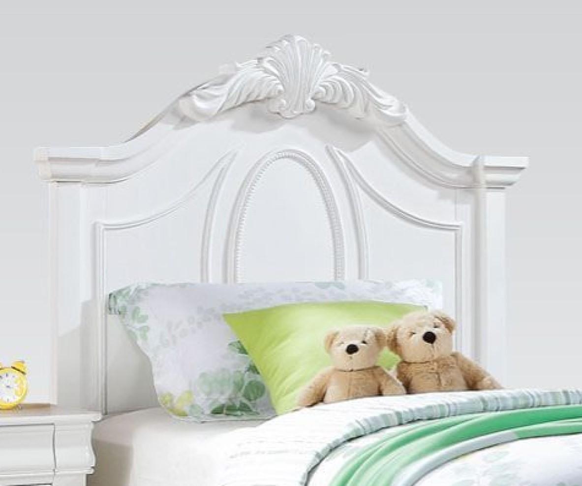 

    
Classic White Wood Kids Full Bed Acme Estrella 30235F-F
