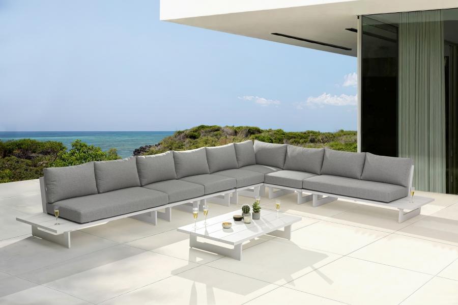 

    
Contemporary White/Light Grey Aluminium Patio Modular Sectional Sec4A Meridian Furniture Maldives 337Grey-Sec4A
