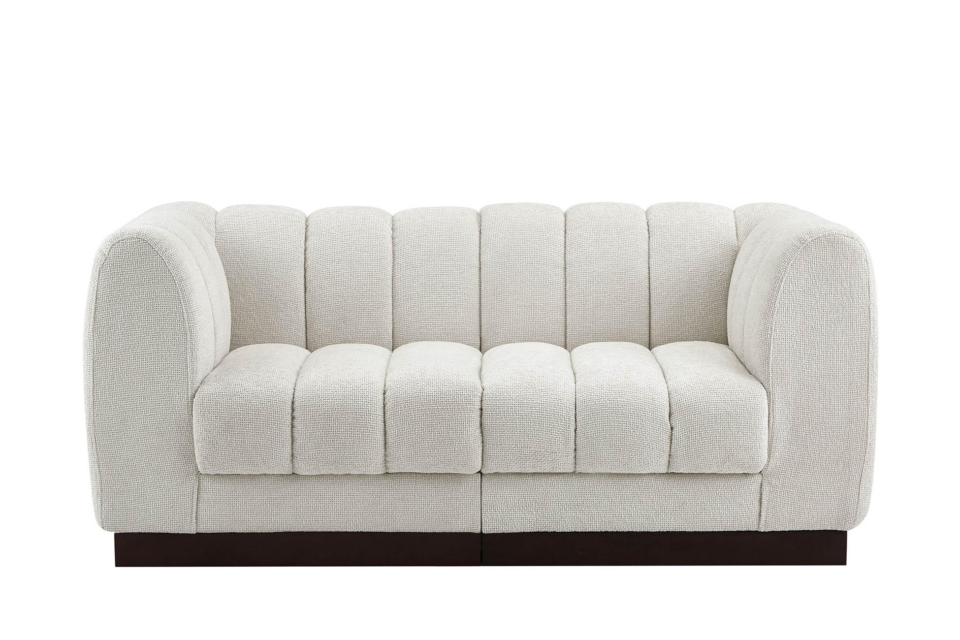 

        
Meridian Furniture QUINN 124Cream-S69 Modular Sofa Cream Chenille 094308311999
