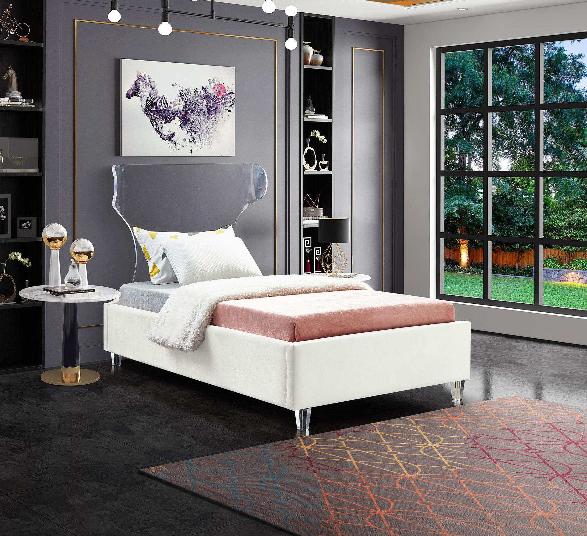 

        
Meridian Furniture GHOST GhostCream-T Platform Bed Cream Fabric 753359803210
