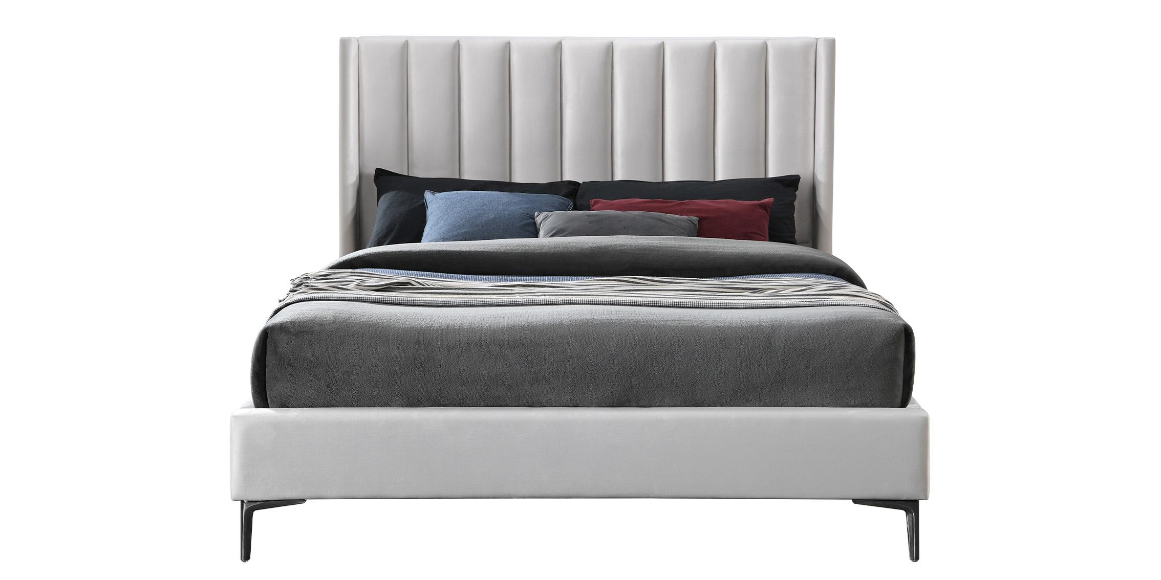 

        
Meridian Furniture NadiaCream-F Platform Bed Cream Velvet 094308252384
