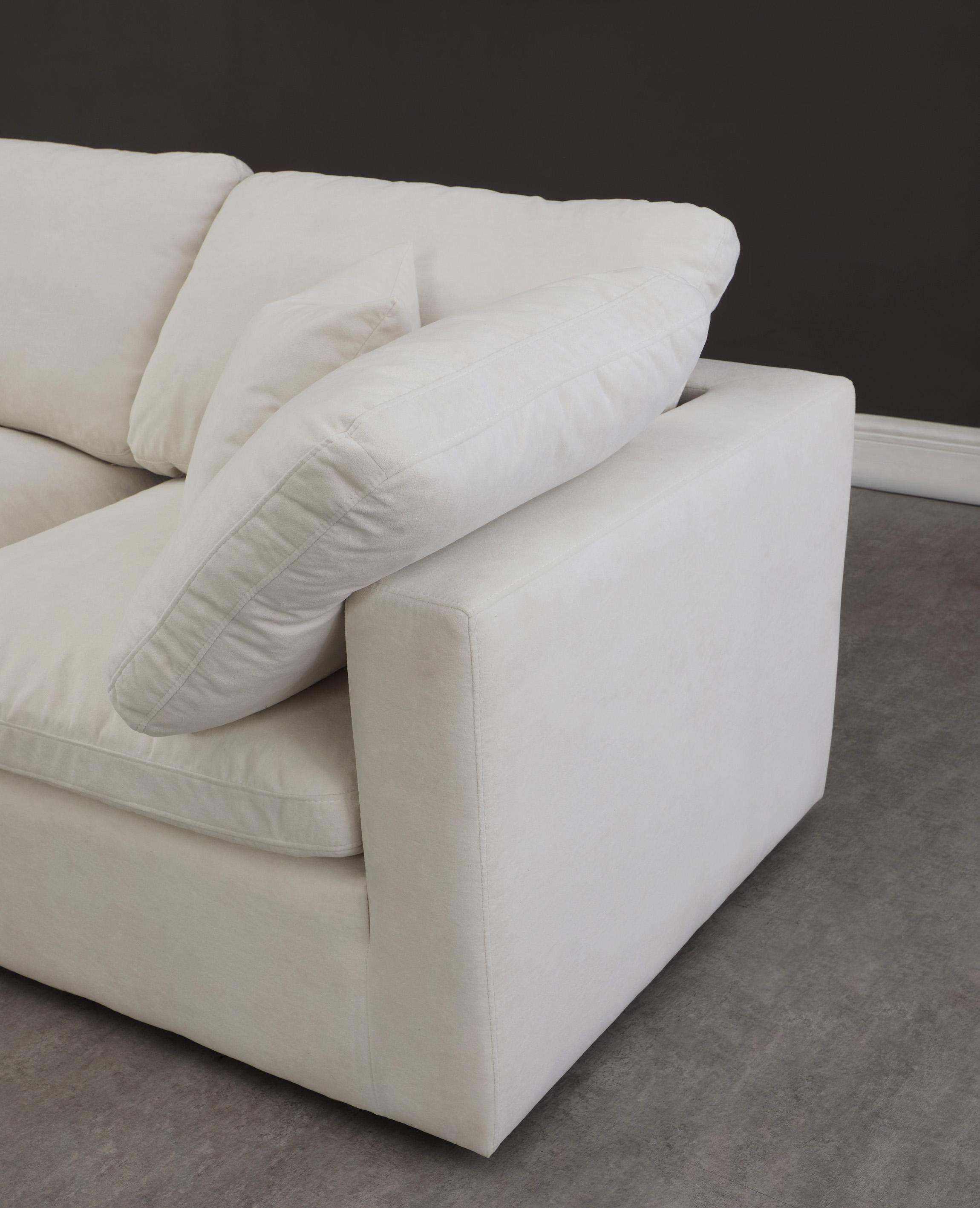 

    
602Cream-Sec5C Meridian Furniture Modular Sectional Sofa
