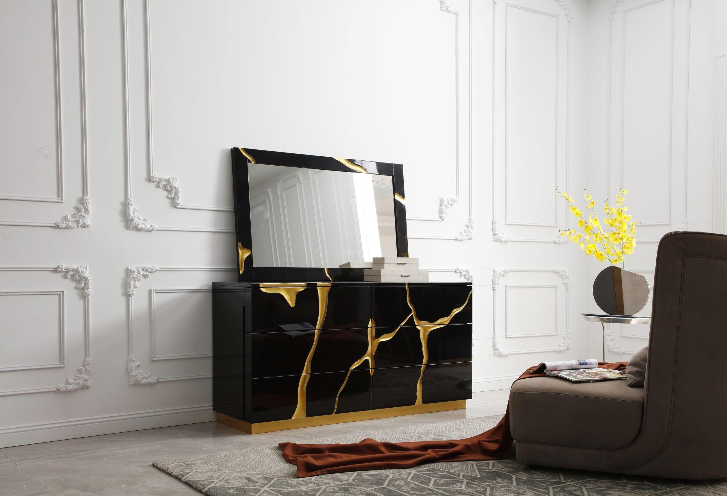 

    
Glam Black & Gold Dresser w/ 6 Drawers + Mirror by Modrest Aspen
