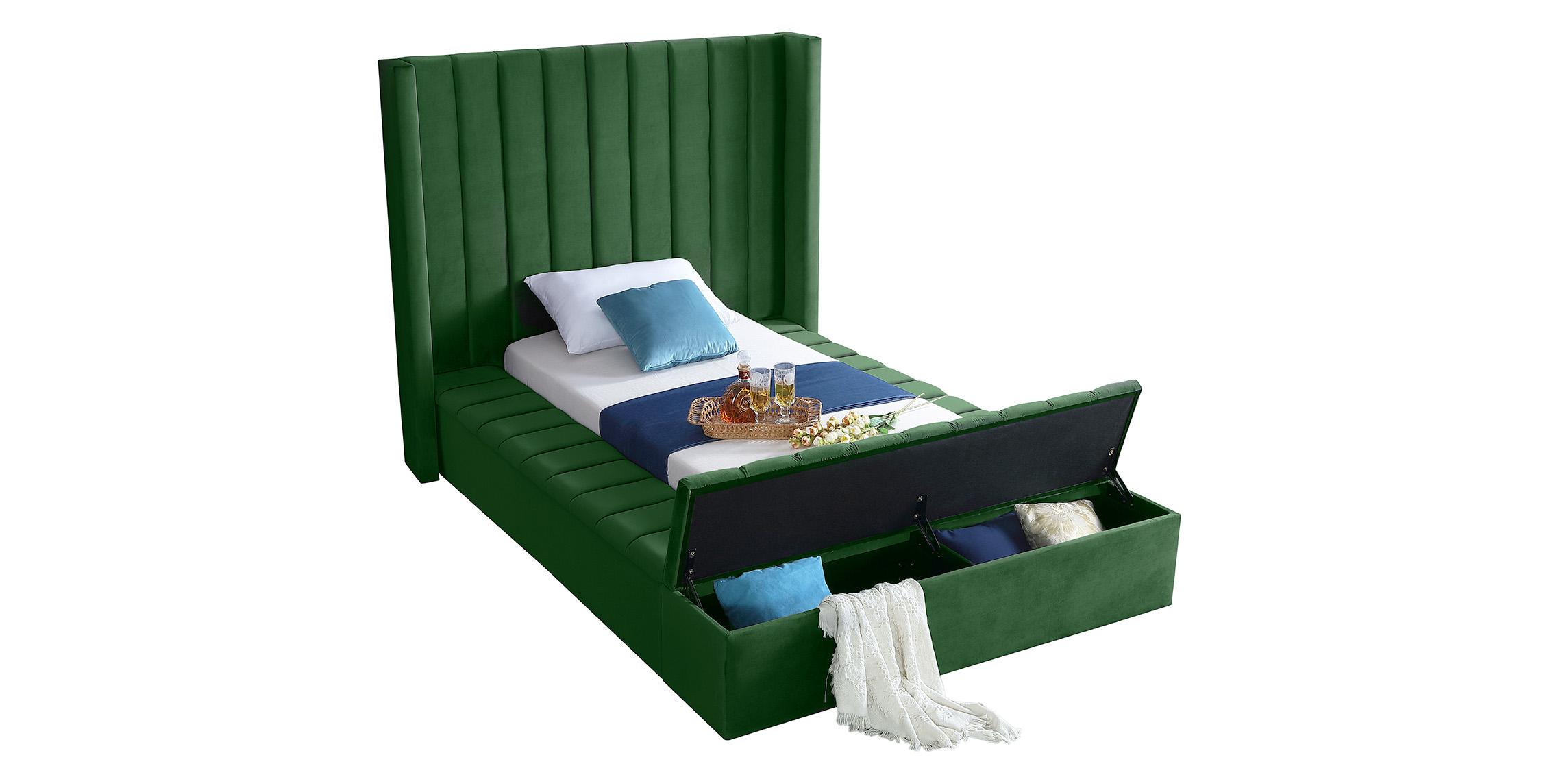 

    
704831402353KIKI Green-T Storage Bed
