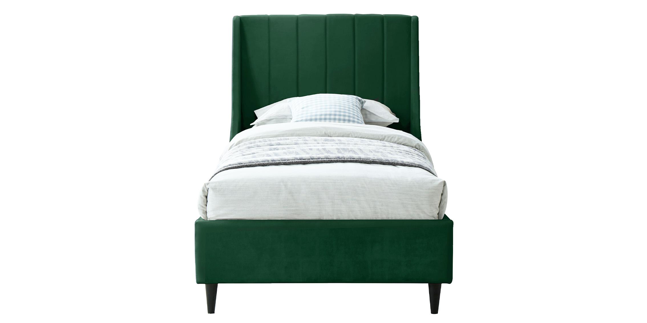 

        
Meridian Furniture EVA EvaGreen-T Platform Bed Green Velvet 753359808949
