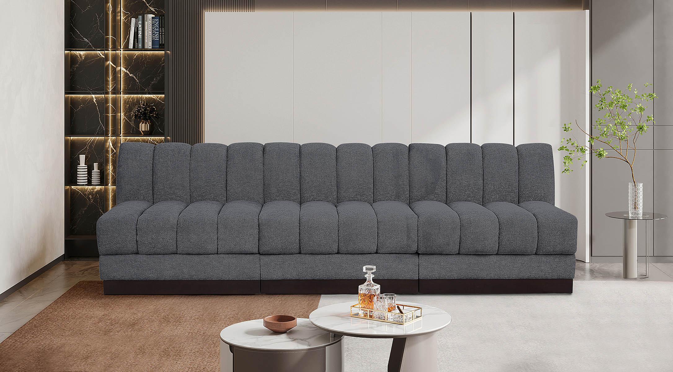 

    
Grey Chenille Modular Sofa QUINN 124Grey-S96 Meridian Contemporary Modern
