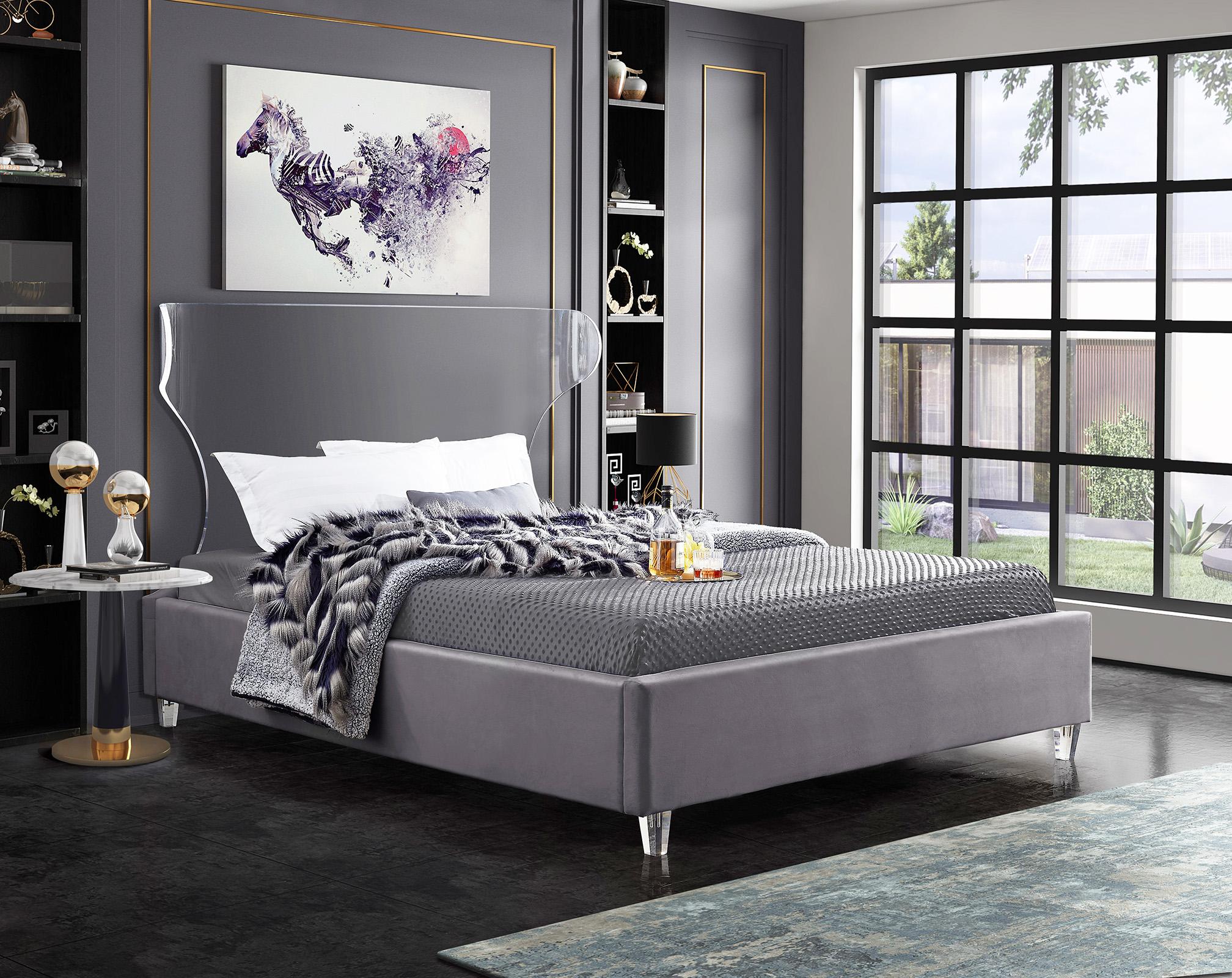 

        
Meridian Furniture GHOST GhostGrey-K Platform Bed Gray Fabric 753359803289
