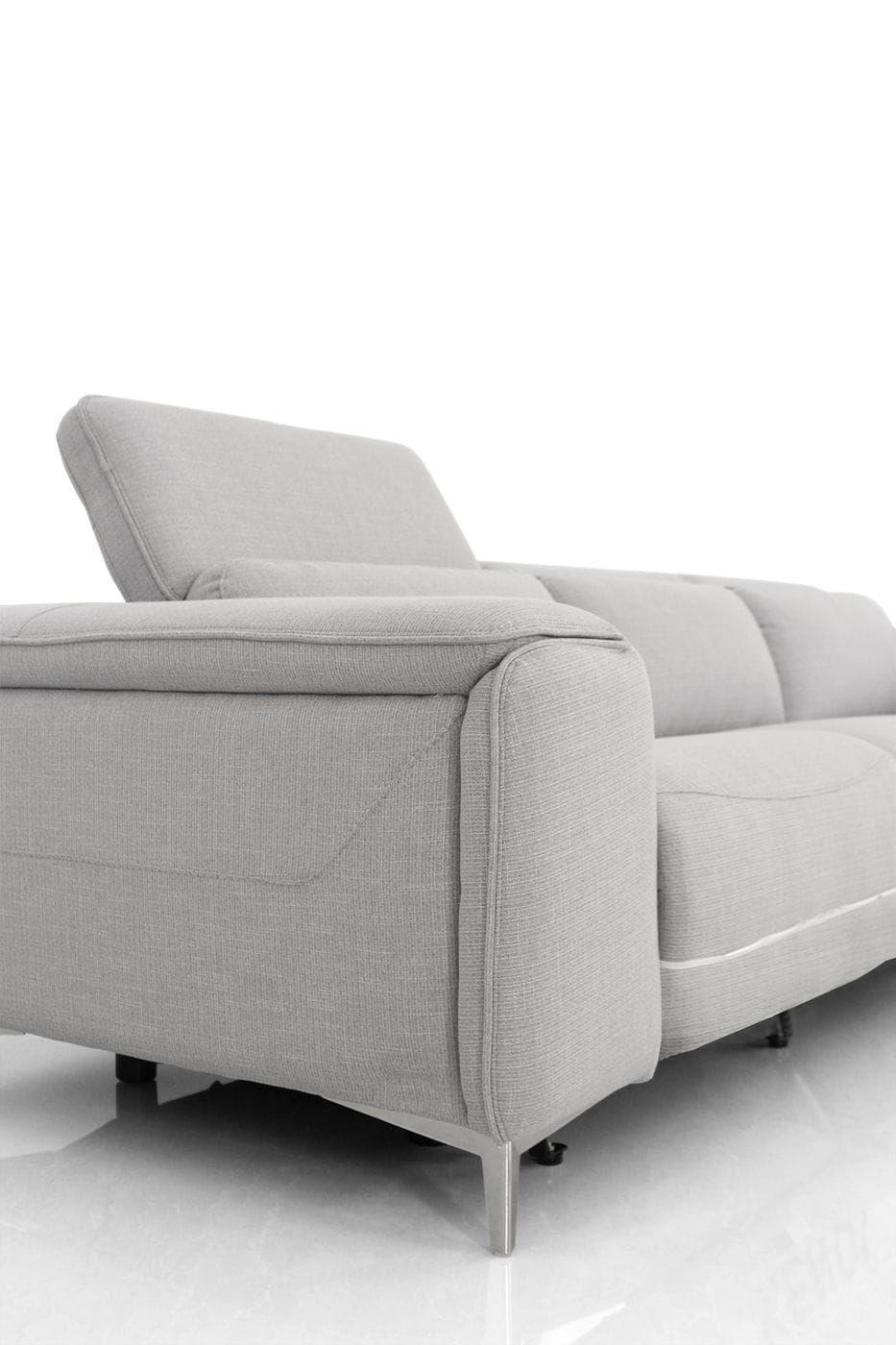 

    
 Photo  Grey Fabric Sofa w/ Electric Recliners Divani Casa Cyprus Modern Contemporary
