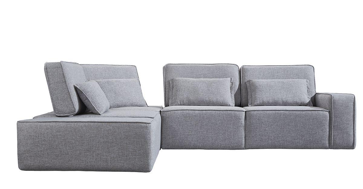 

    
VGMB-1686-GRY VIG Furniture Sectional Sofa and Ottoman
