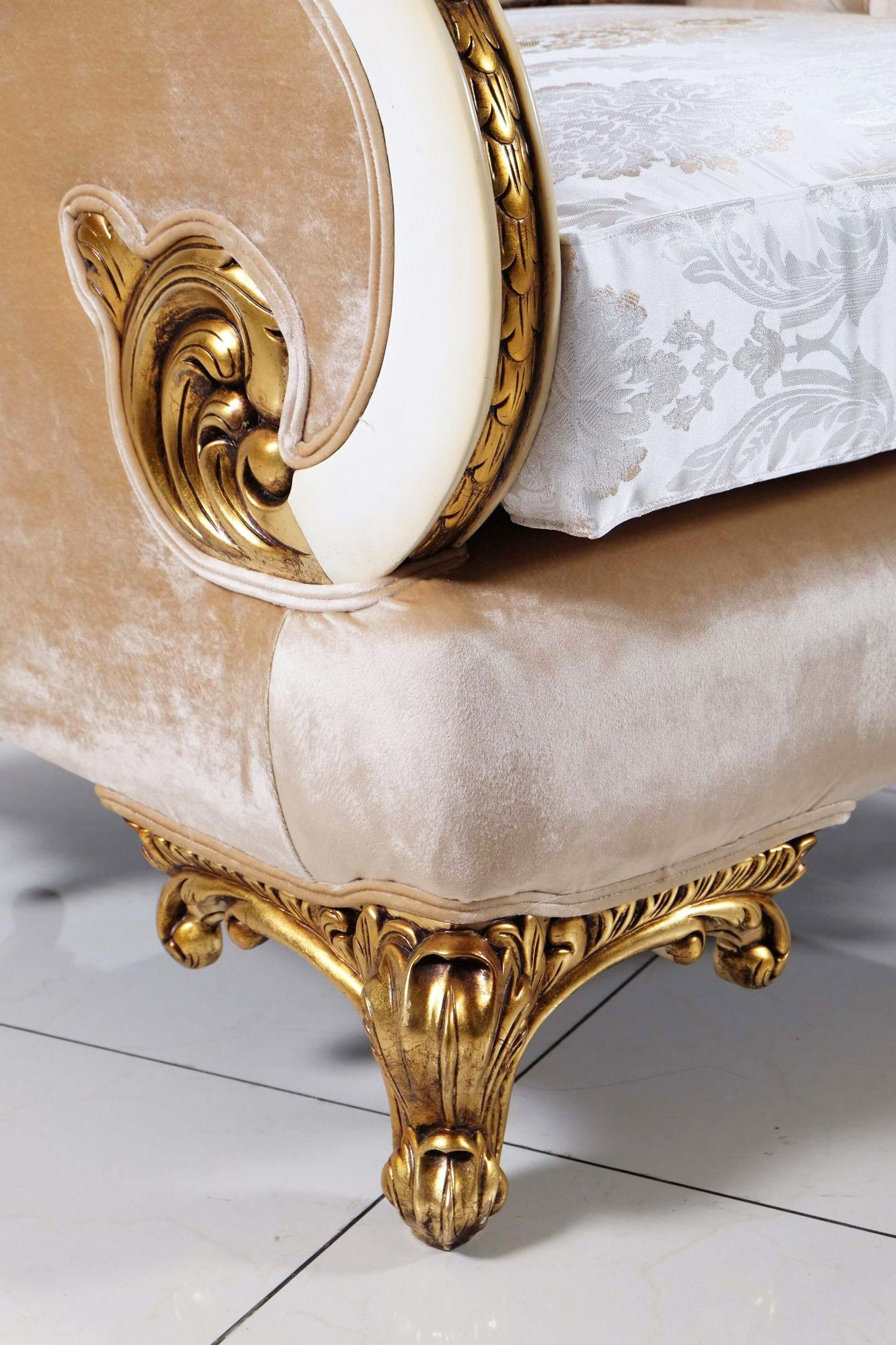 

    
 Photo  Luxury Beige & Gold Wood Trim ROSABELLA Sofa Set 3 Pcs EUROPEAN FURNITURE Classic
