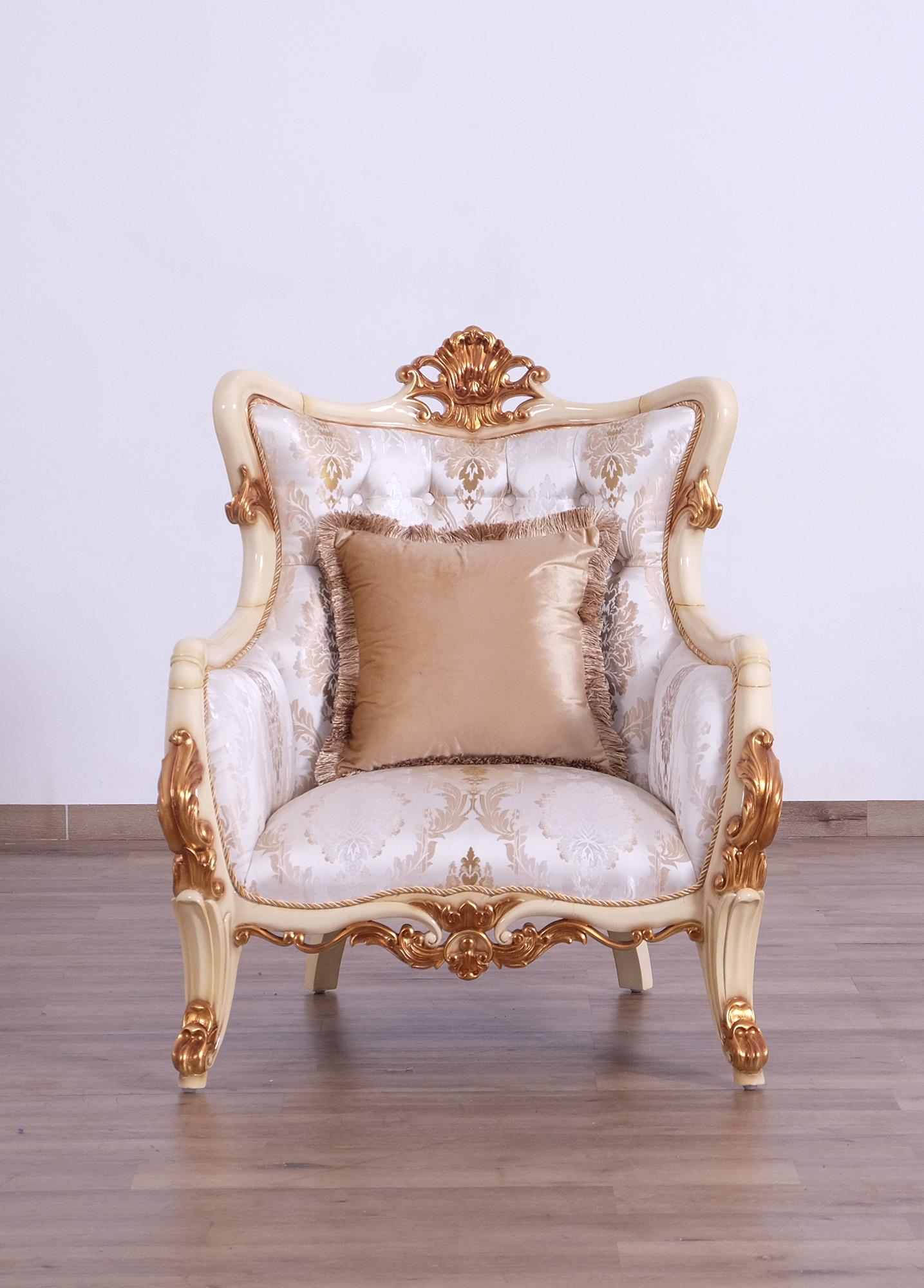 

        
EUROPEAN FURNITURE VERONICA III Arm Chair Set Pearl/Antique/Gold Fabric 663701291940

