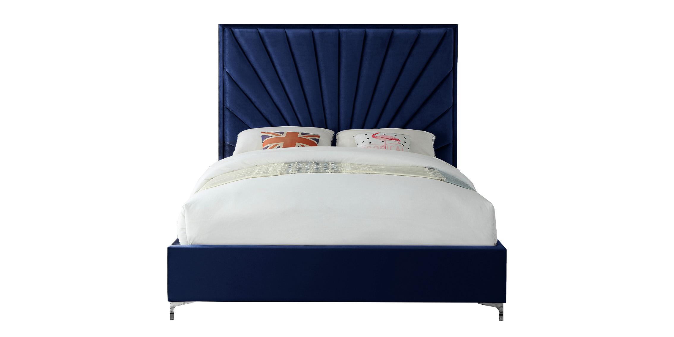 

        
Meridian Furniture ECLIPSE Navy-K Platform Bed Navy blue Velvet 704831404845
