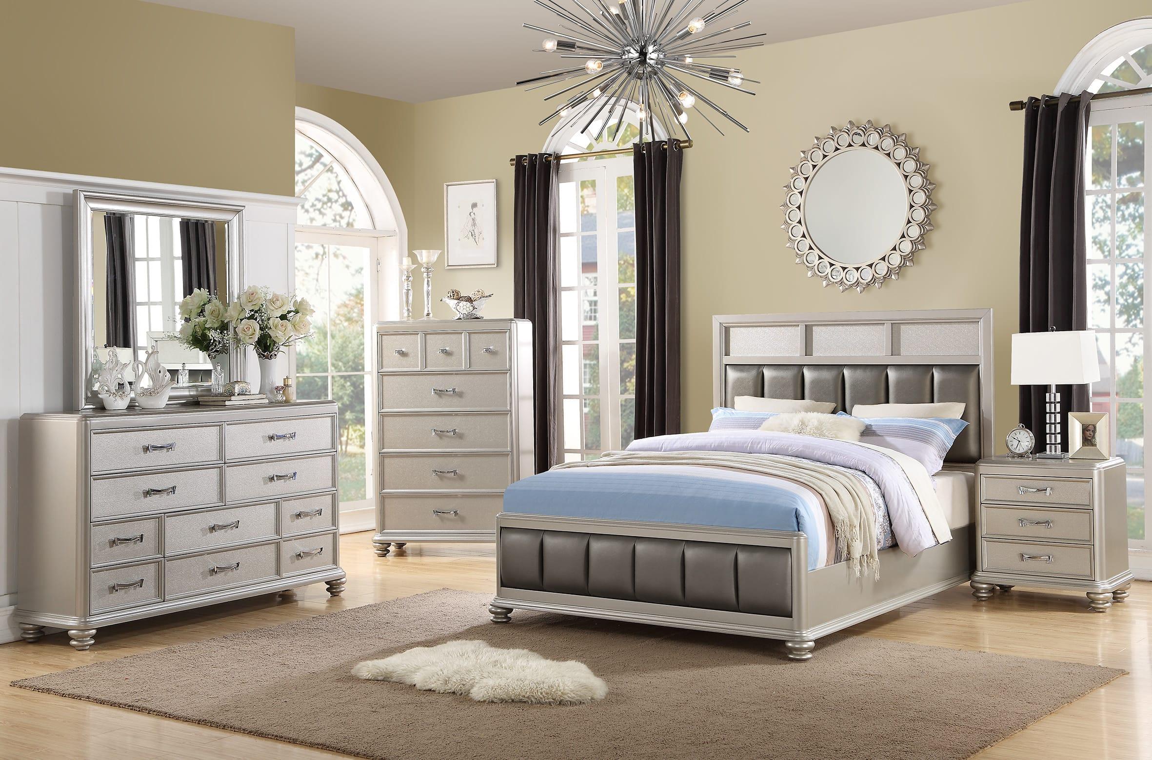 

    
Modern Gray Wood Eastern King Bed F9356 Poundex
