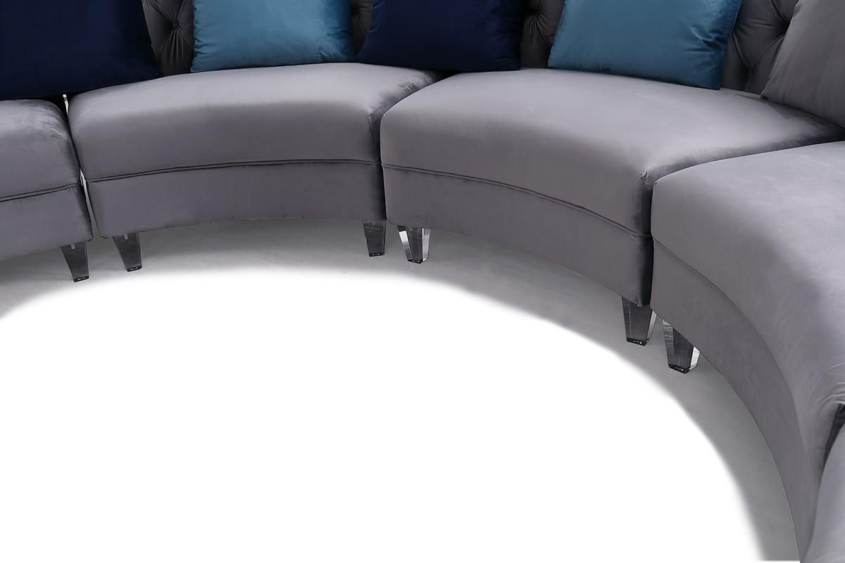 

    
Darla Sectional Sofa
