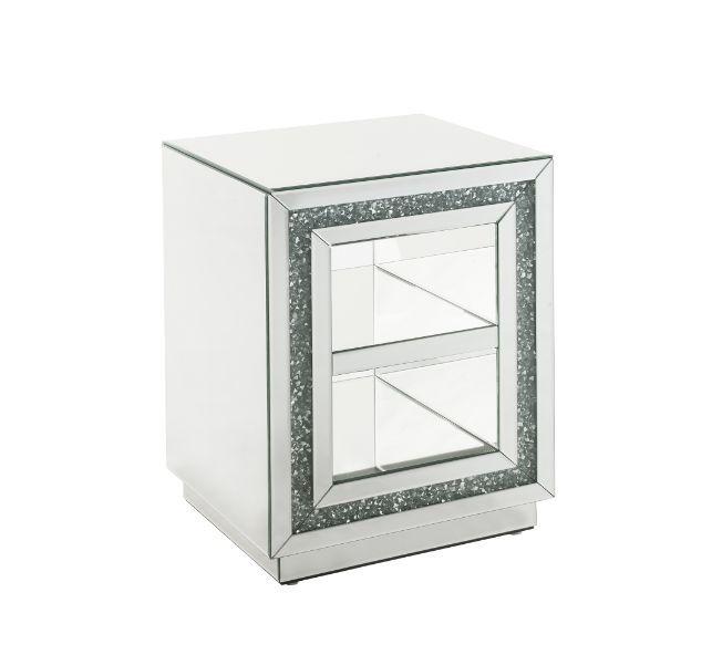 

    
Modern Mirrored & Faux Diamonds End Table by Acme Noralie 84737
