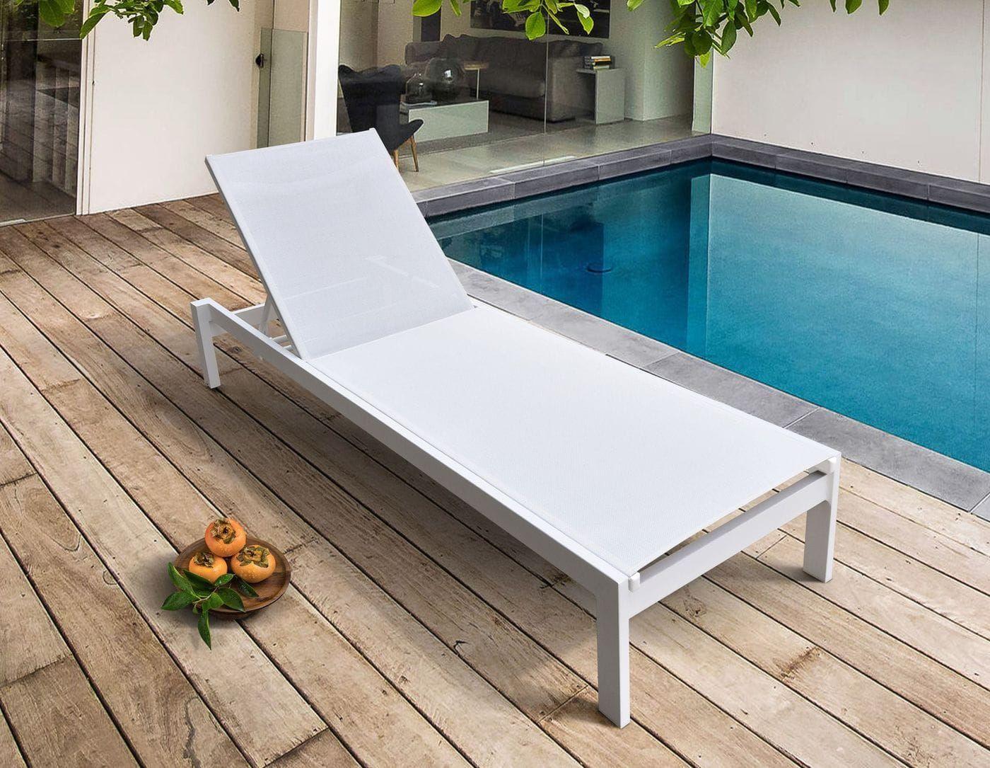 Modern Outdoor Chaise Lounger Renava Kayak Outdoor Chaise Lounger VGGERHAEGEAN-GRY VGGERHAEGEAN-GRY in White 