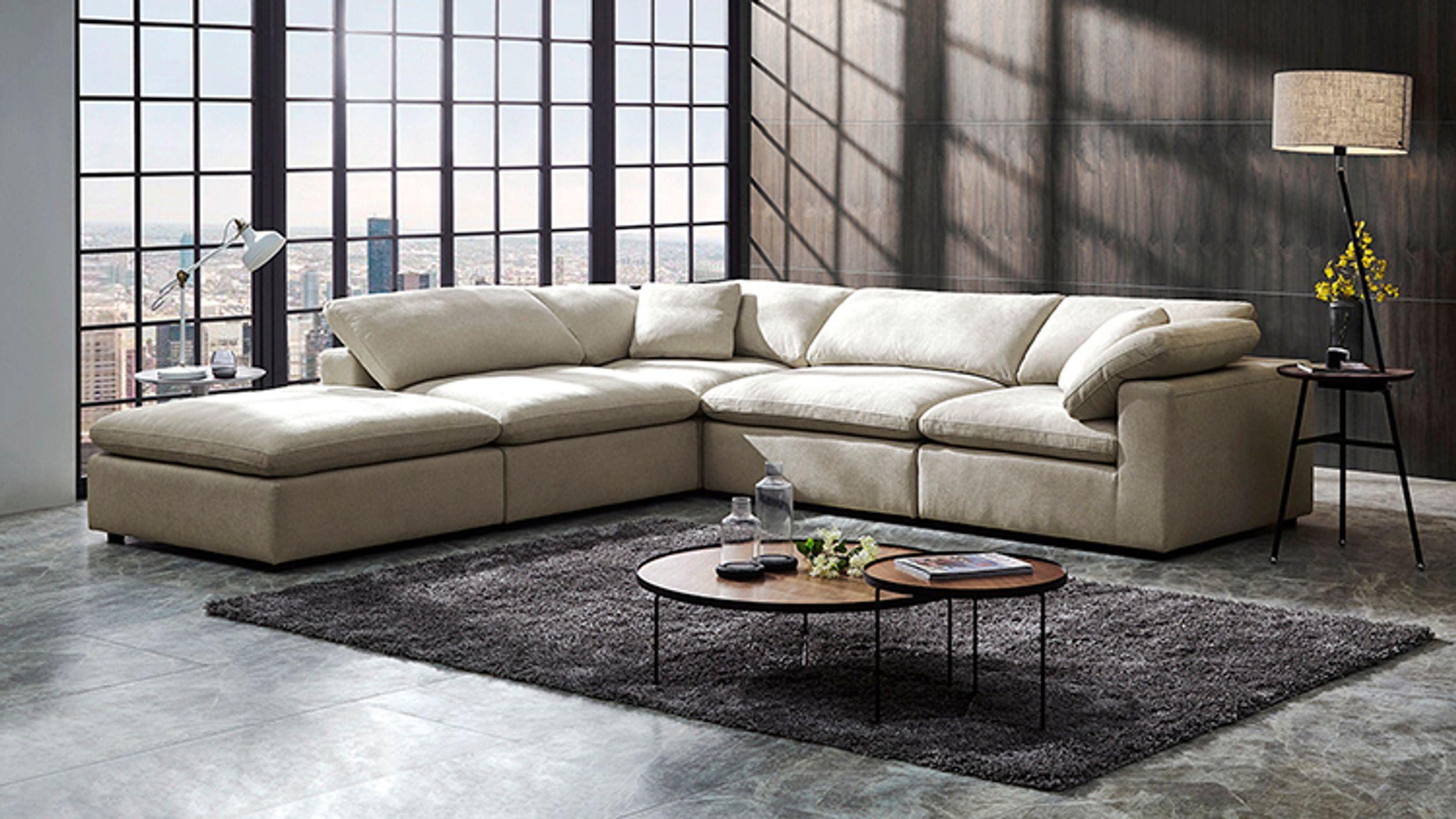 

    
VGMBMB-1833-CRM VIG Furniture Modular Sectional Sofa
