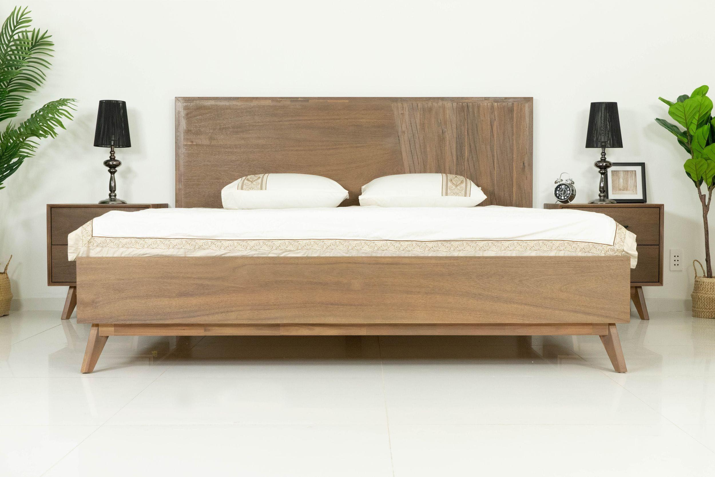 Contemporary, Rustic Panel Bedroom Set Claire VGWDWIN-USQB-BED-Q-3pcs in Light Brown, Natural 
