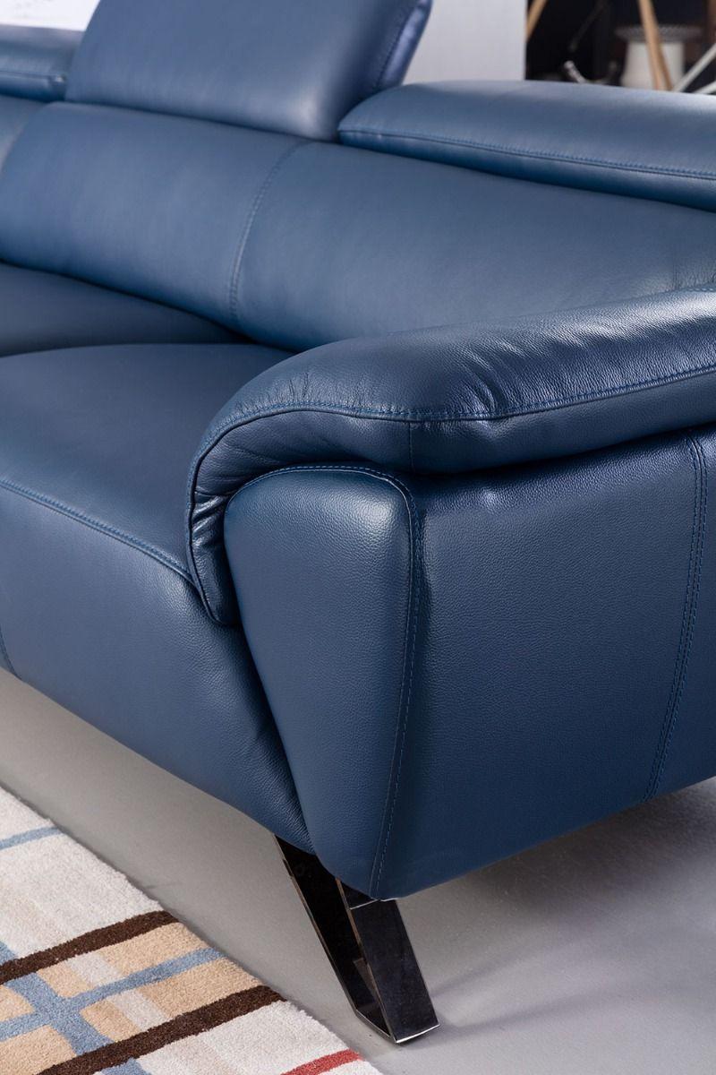 

                    
American Eagle Furniture EK-L8002M-NB Sectional Sofa Navy blue Top grain leather Purchase 
