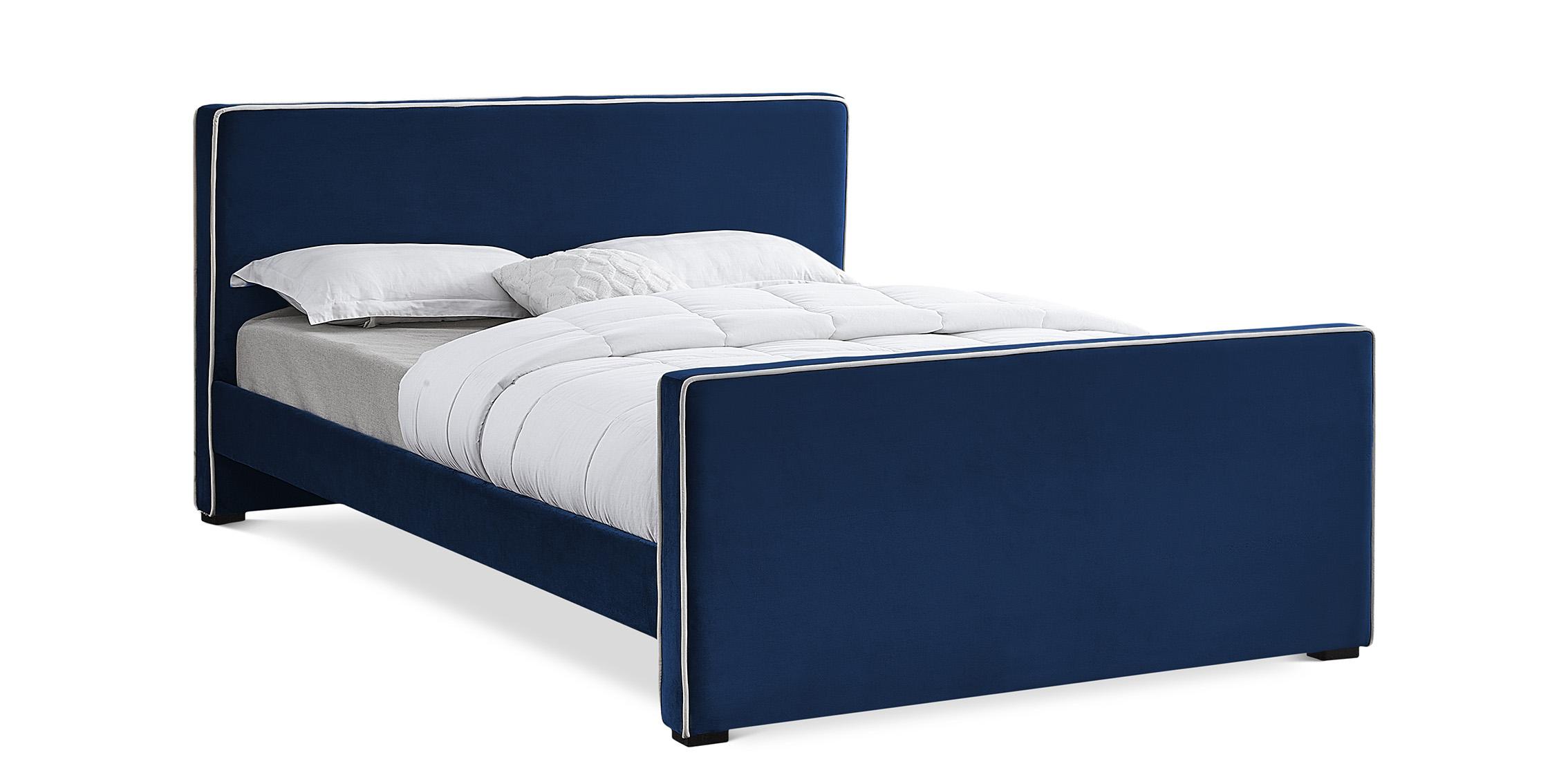 

    
Navy Velvet King Bed DILLARD DillardNavy-K Meridian Contemporary Modern
