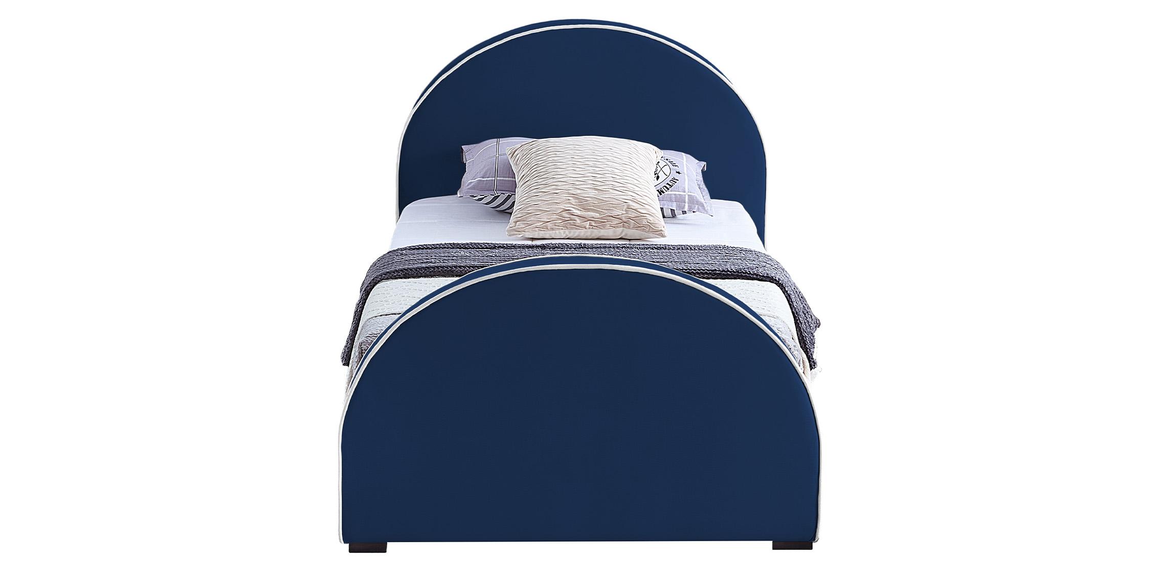 

        
Meridian Furniture BRODY BrodyNavy-T Platform Bed Navy Velvet 094308265407
