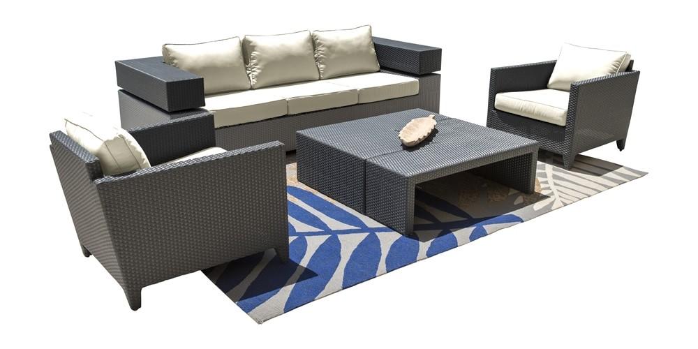 

    
00811759030183Onyx Outdoor Coffee Table
