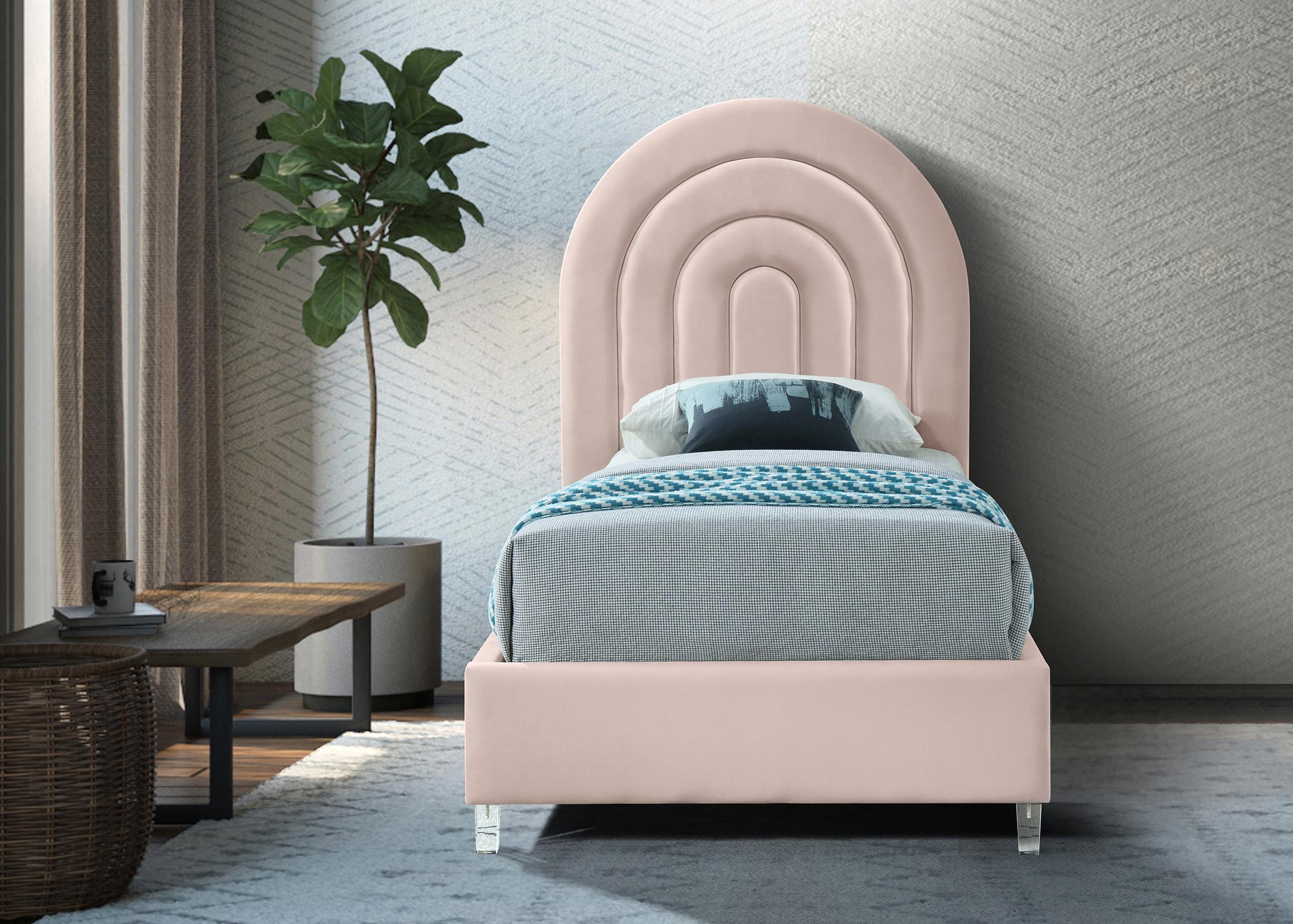 

    
Meridian Furniture RAINBOW RainbowPink-T Platform Bed Pink RainbowPink-T
