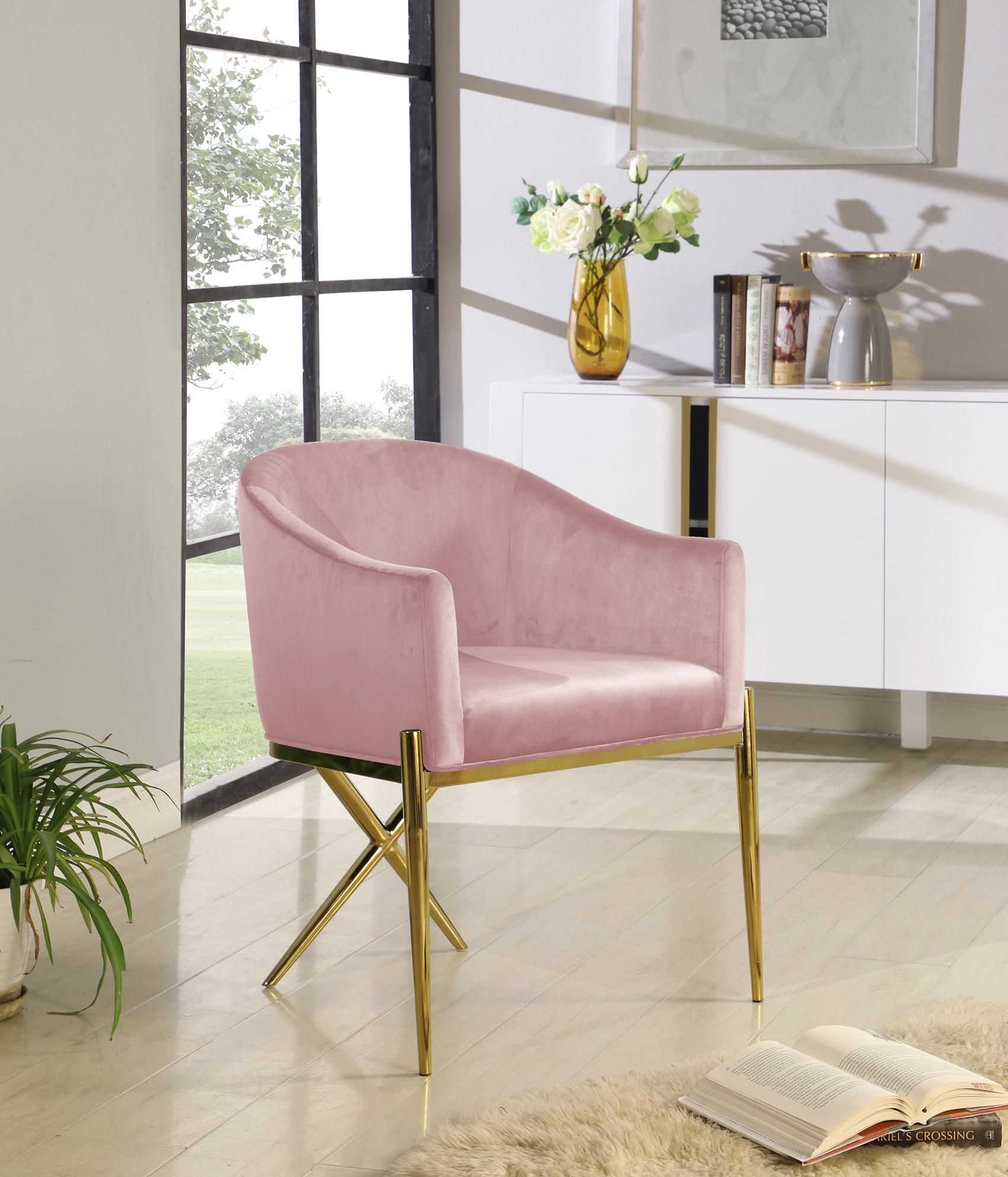 

    
Pink Velvet Dining Chair Set 2Pcs XAVIER 763Pink-C Meridian Contemporary Modern
