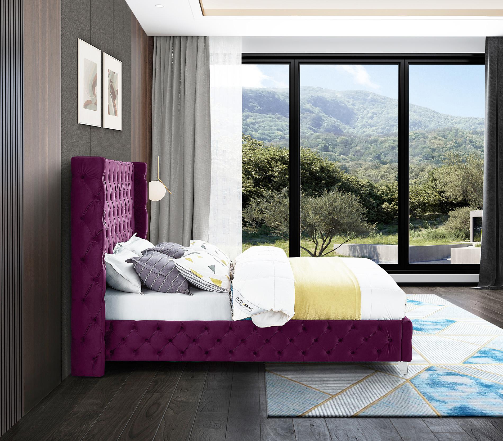 

        
Meridian Furniture SAVAN SavanPurple-Q Platform Bed Chrome/Purple/Gold Velvet 094308255224
