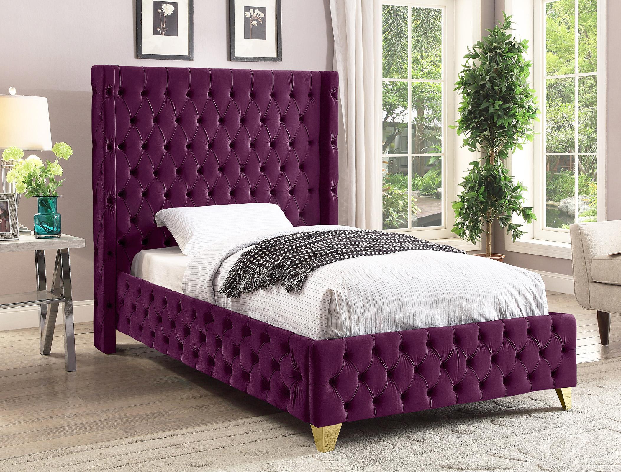 

    
Meridian Furniture SAVAN SavanPurple-T Platform Bed Chrome/Purple/Gold SavanPurple-T
