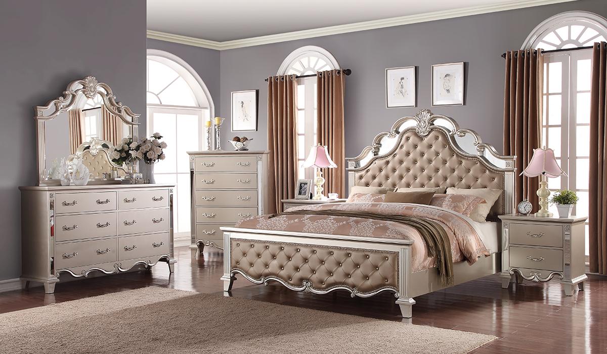 Contemporary Panel Bedroom Set Sonia Sonia-Q-Set-5 in Silver, Gray Faux Leather