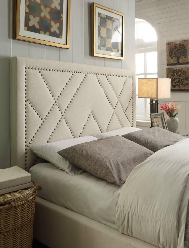 

    
3Z45D520 Textural Neutral Linen Fabric Storage Queen Bed VIENNE by Modus Furniture
