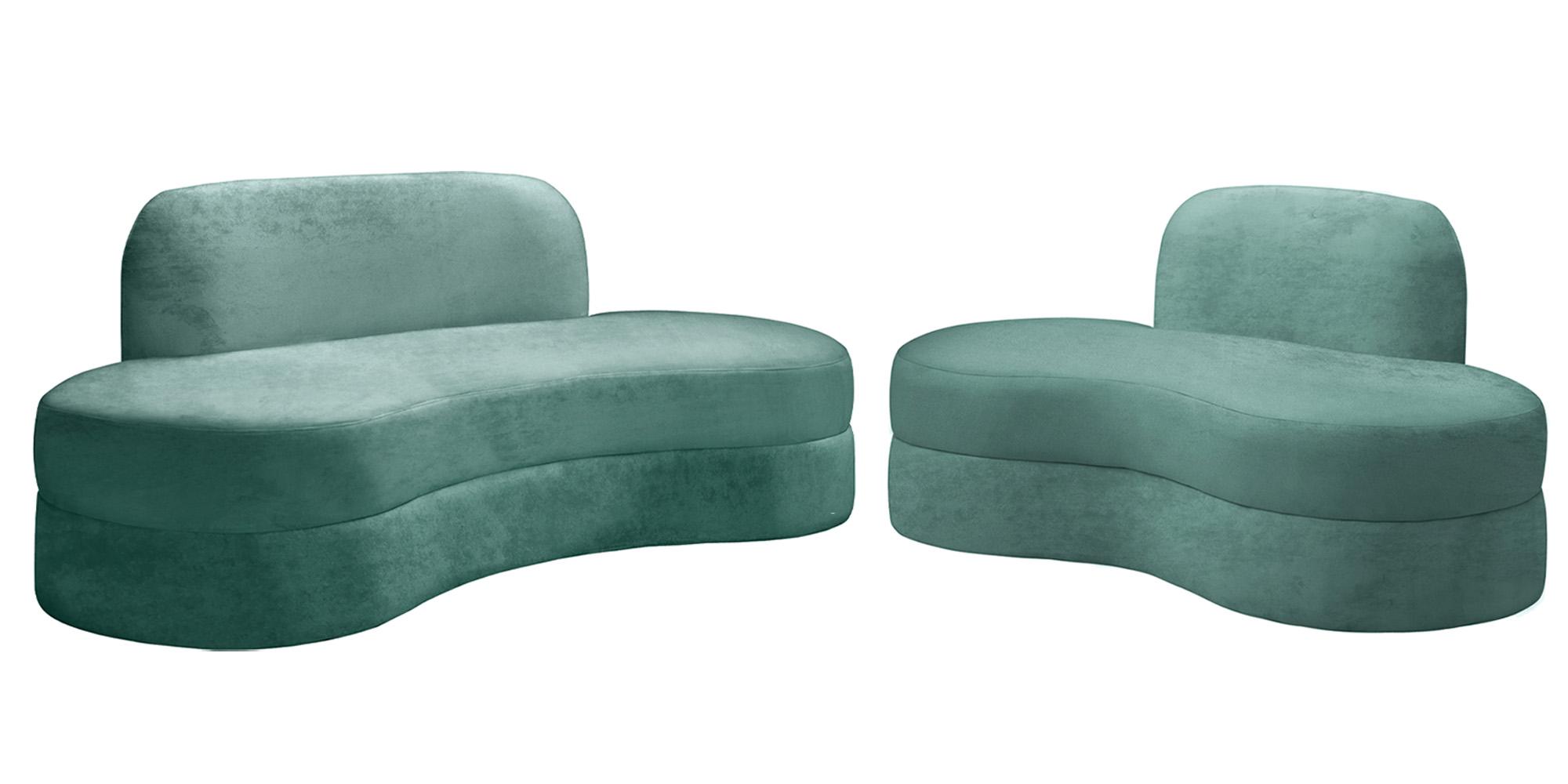 

    
606Mint-S Meridian Furniture Sofa
