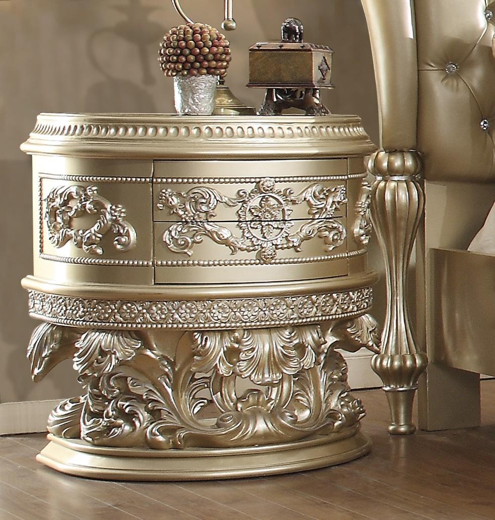 

    
Victorian Champagne Nightstand Set 2Pcs Traditional Homey DesignHD-8022
