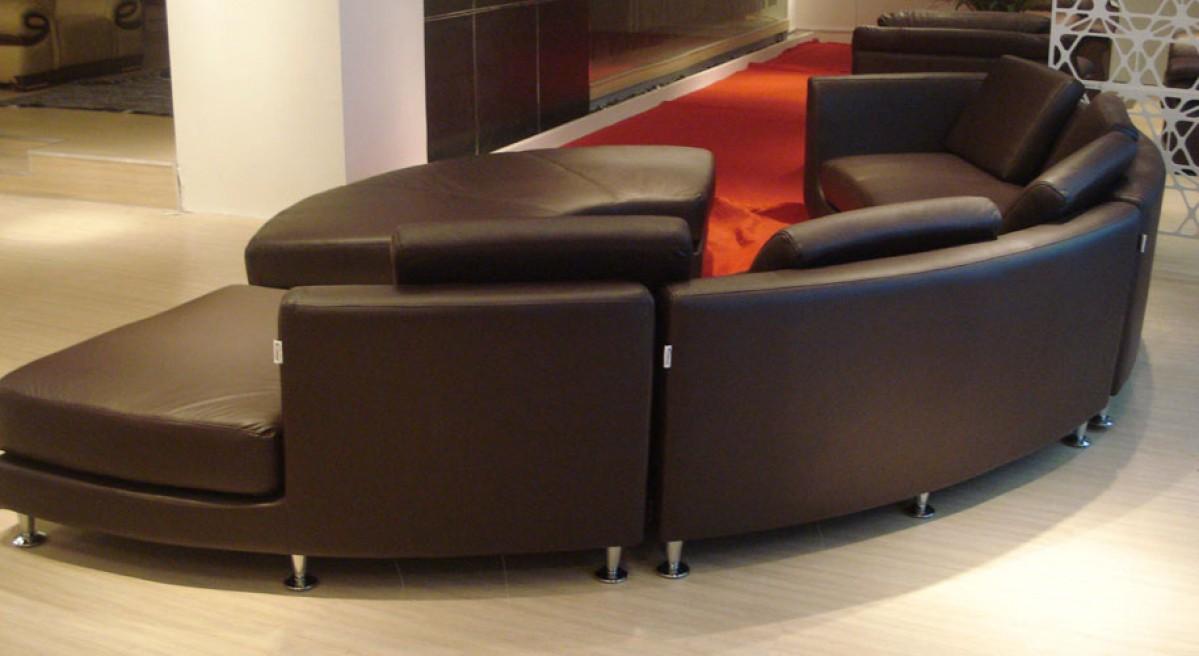 

    
VGYIA94-2 VIG Furniture Sectional Sofa Set
