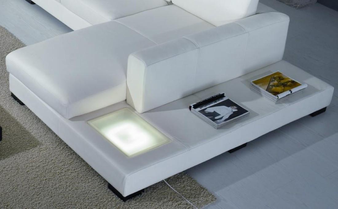 

    
VGYIT35-1 VIG Furniture Sectional Sofa
