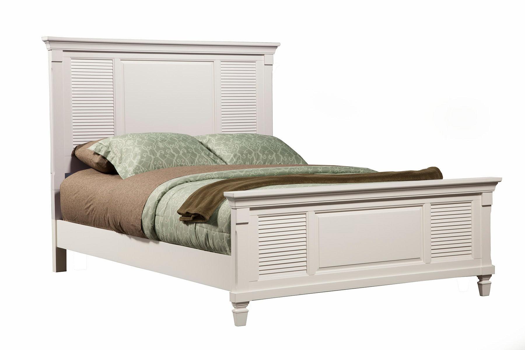

    
White Cal King Shutter Panel Bedroom Set 3 w/Chest WINCHESTER ALPINE Traditional
