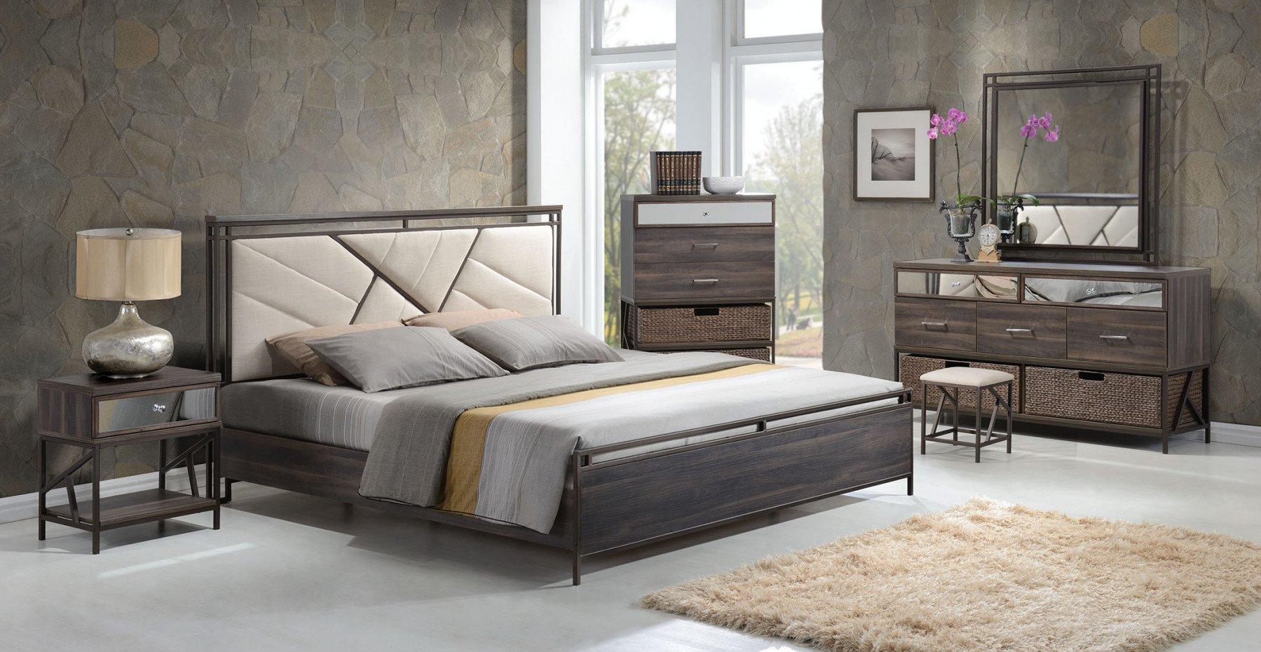 

    
Acme Furniture 20947EK Adrianna Cream Walnut King Bedroom Set 4Pcs Modern
